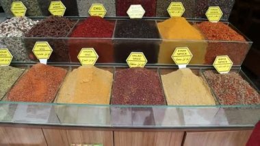 çaylar ve baharat Çarşısı içinde