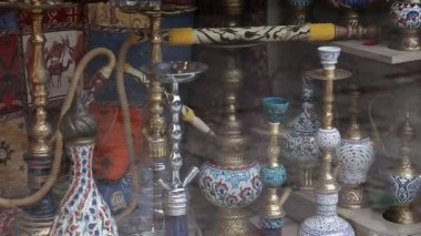 Türkiye'de Hediyelik eşya dükkanında nargile