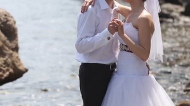 Sadece evli çift kucakladı