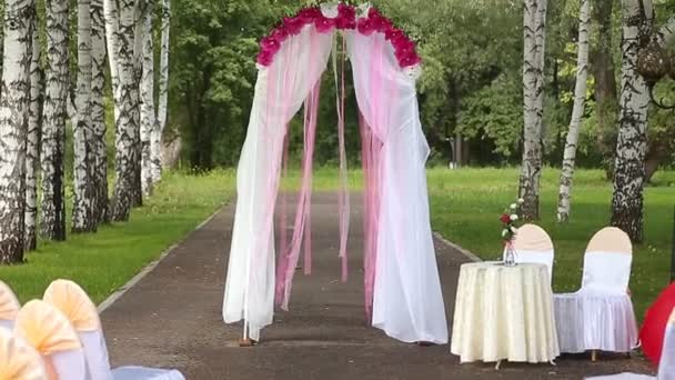 Casamento arco vermelho — Vídeo de Stock