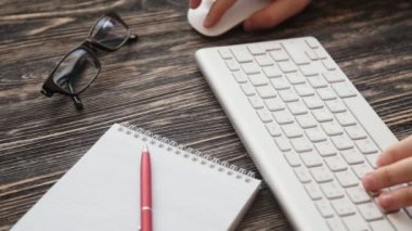 Ofis işyeri ahşap masa