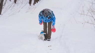 Köpek oyuncak alma