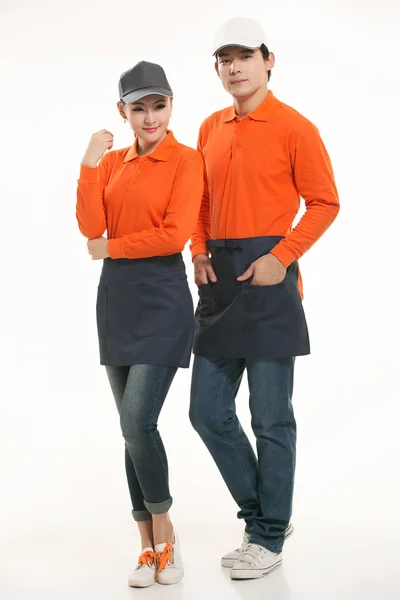 Beyaz arka planda duran T-shirt garson her türlü giyim