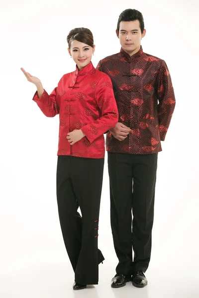 Nošení čínské oblečení číšník před bílým pozadím — Stock fotografie