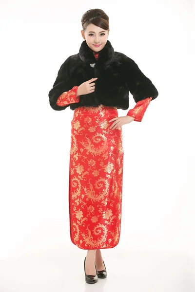 Porter un serveur de vêtements chinois devant un fond blanc — Photo