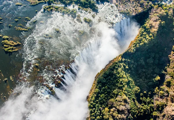 Victoria Falls e arredores no parque nacional — Fotografia de Stock