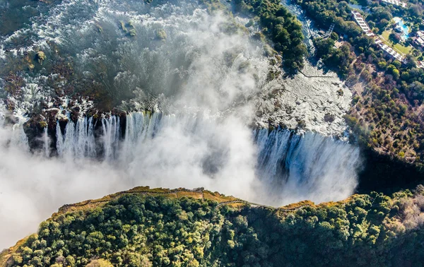 Victoria Falls a okolí v národním parku — Stock fotografie