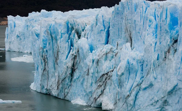 Ghiacci blu del ghiacciaio — Foto Stock