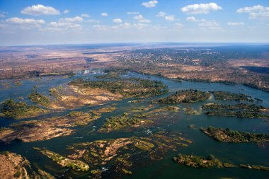 Victoria falls su dünyanın en büyük perde olduğunu.