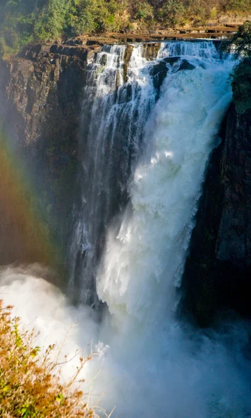 Victoria Falls. En övergripande uppfattning om en regnbåge — Stockfoto