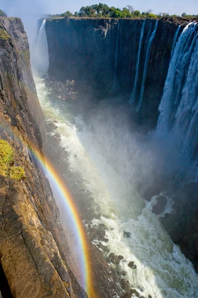 Victoria Falls. Una visione generale di un arcobaleno — Foto Stock