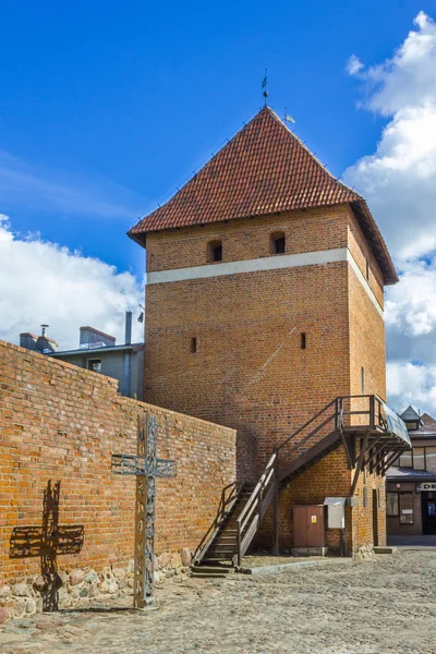 Storica torre fortificata nel centro di Starogard Gdanski, Polonia — Foto Stock