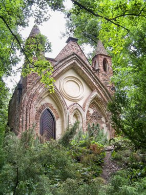Bir park Arkadia, Polonya Gotik ev
