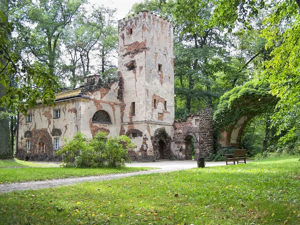 马格雷夫的房子在附近沃维奇，波兰的美丽 — 图库照片