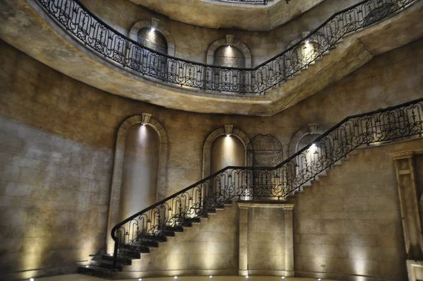 Escalier dans le château — Photo