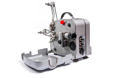 Vintage sinema film projektör üzerinde beyaz bir backgr izole