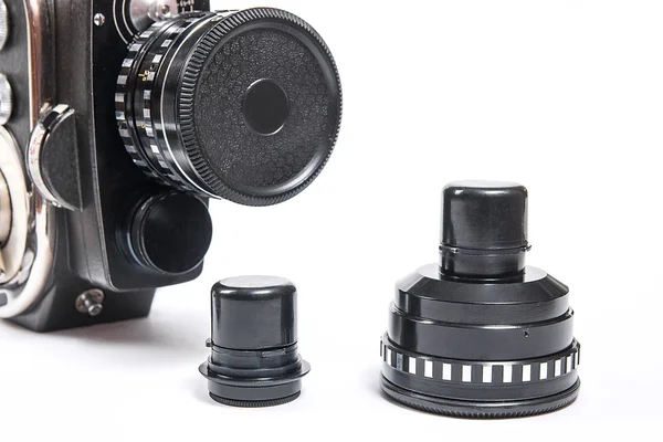 Close-up weergave van vintage film camera met lens geïsoleerd op whit — Stockfoto