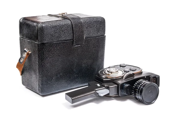 Vintage-Filmkamera und Ledertasche dafür isoliert auf weiß. — Stockfoto