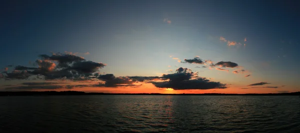 Bellissimo tramonto panoramico — Foto Stock