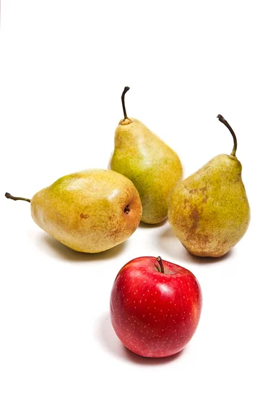 Fruta jugosa madura aislada sobre fondo blanco . —  Fotos de Stock