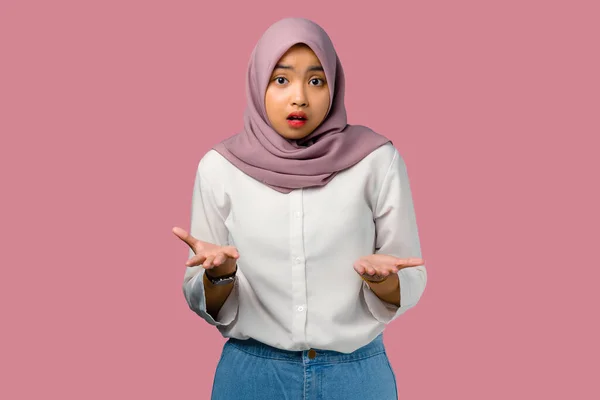Pretty Young Asian Woman Feeling Confused Pink Background — Stock Photo, Image