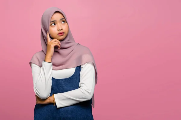 Young Asian Woman Thinking Wearing Hijab — Stock Photo, Image