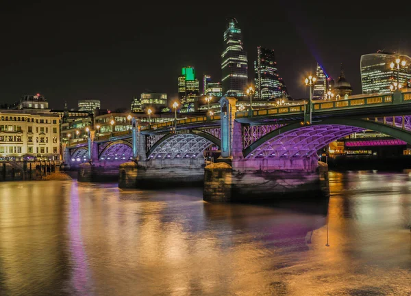 Southwark Bridge Notte — Foto Stock