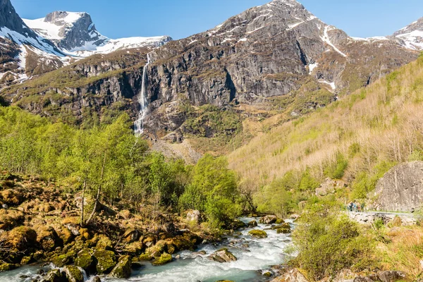 Ösvény Olden Tótól Briksdal Gleccserig — Stock Fotó