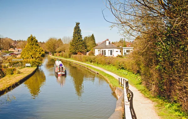 Une Péniche Sur Grand Union Canal Dans Hertfordshire Royaume Uni — Photo