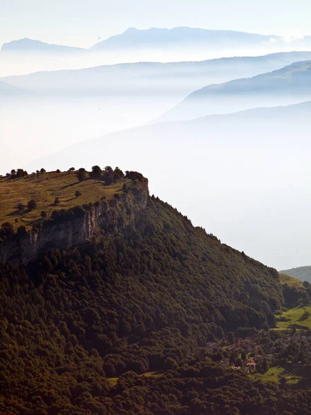 Los Dolomitas Monte Baldo Sobre Malcesina Lago Garda —  Fotos de Stock