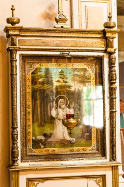 Antik kilise kutsal kişilerin resmi. din özniteliklerden biri
