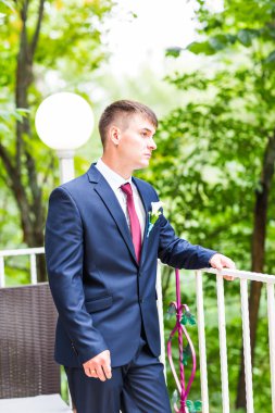 damat portre üzerinde bir park