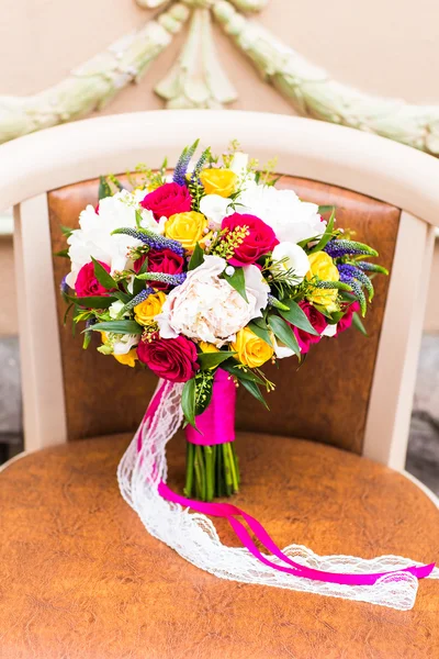 多彩的新娘婚礼花束 — 图库照片