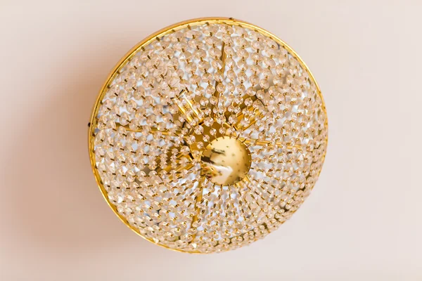 güzel kristal bir avize sarkacak Close-Up