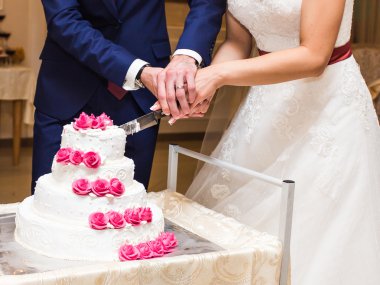 Gelin ve Damat Düğün pasta kesme