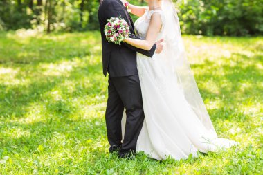 Gelin ve damat düğün gününde