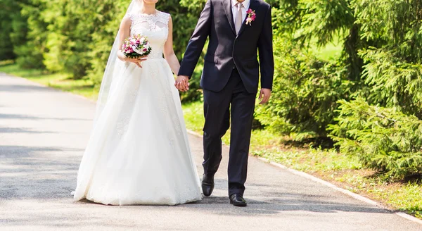 Gelin ve damat düğün gününde