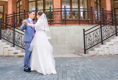 Güzel düğün dansı