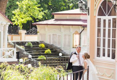 Sadece evli çift açık havada