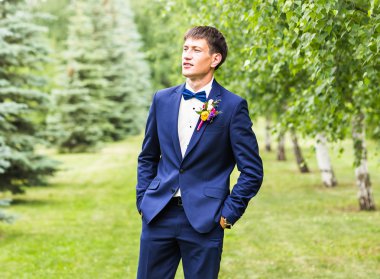 Yakışıklı Damat Düğün smokin.