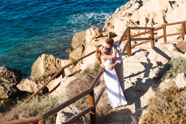 Çift sevgi sahil romantik beraberlik kavramı — Stok fotoğraf