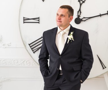 Damat bekleyen gelin. Yeni evli.