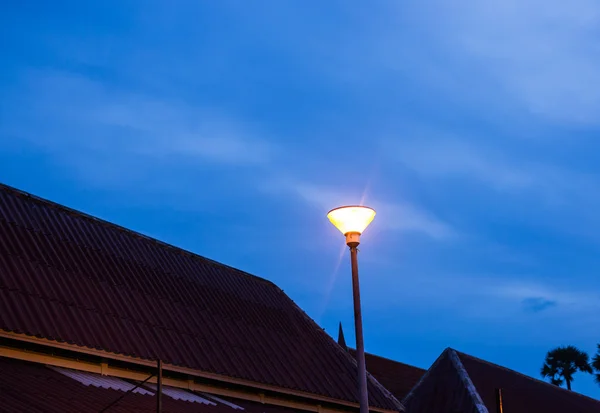 Staromódní pouliční lampy — Stock fotografie