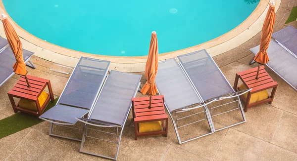 Vue de dessus de la belle piscine — Photo