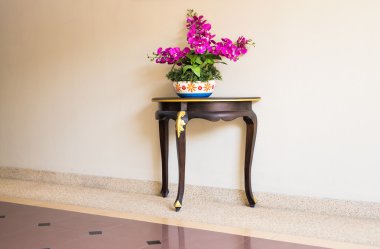 Güzel çiçek saksısı