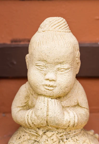 Estatueta tradicional tailandesa ao ar livre — Fotografia de Stock