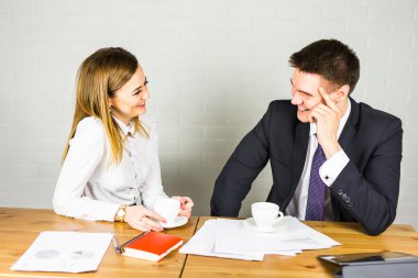 Mutlu iş takım mola sırasında Office