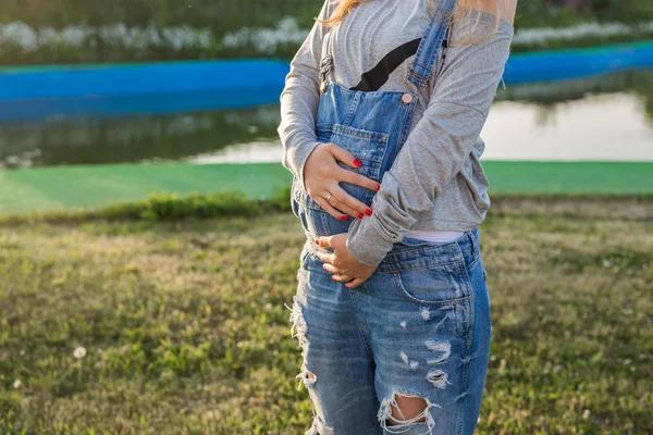 Close up de uma barriga engraçada bonito — Fotografia de Stock