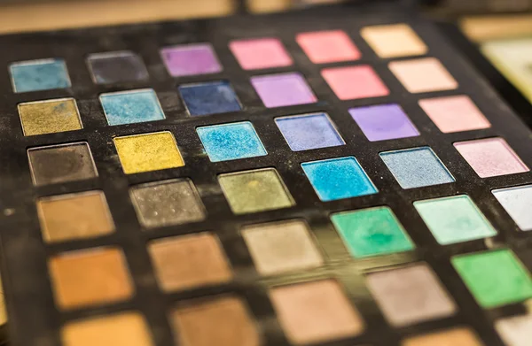 Colorful eyeshadow palette