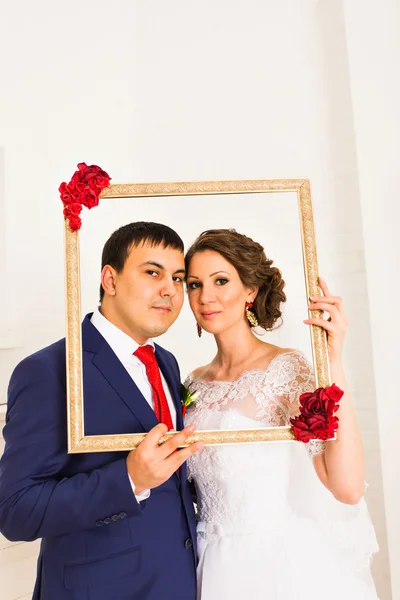 Casal de noivo e noiva — Fotografia de Stock